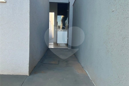 Casa à venda com 3 quartos, sendo 1 suíte, em Ipê, Três Lagoas, MS