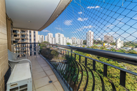 Apartamento à venda com 3 suítes em Alto da Boa Vista, São Paulo, SP