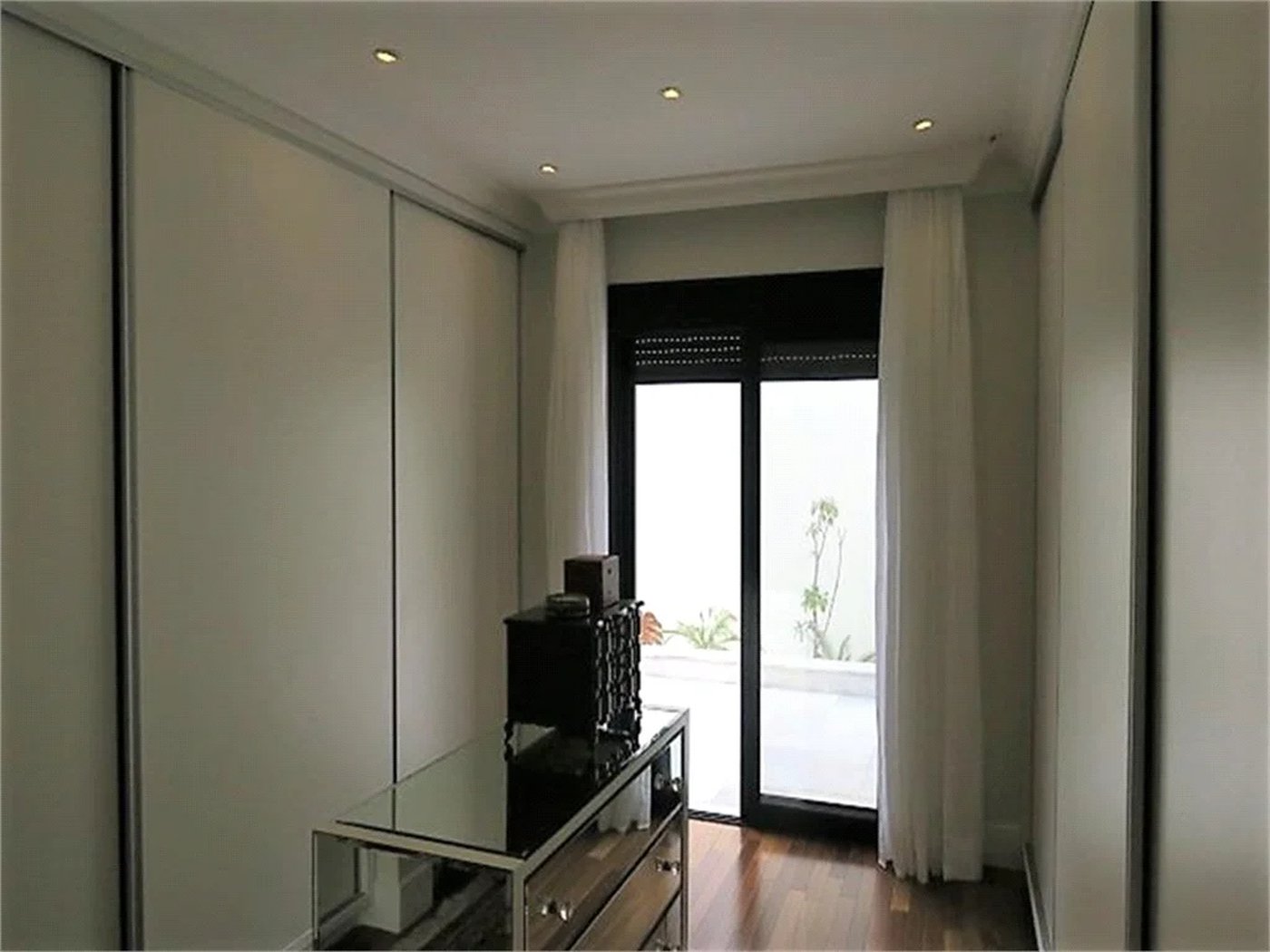 Casa à venda com 3 suítes em Vila Inah, São Paulo, SP