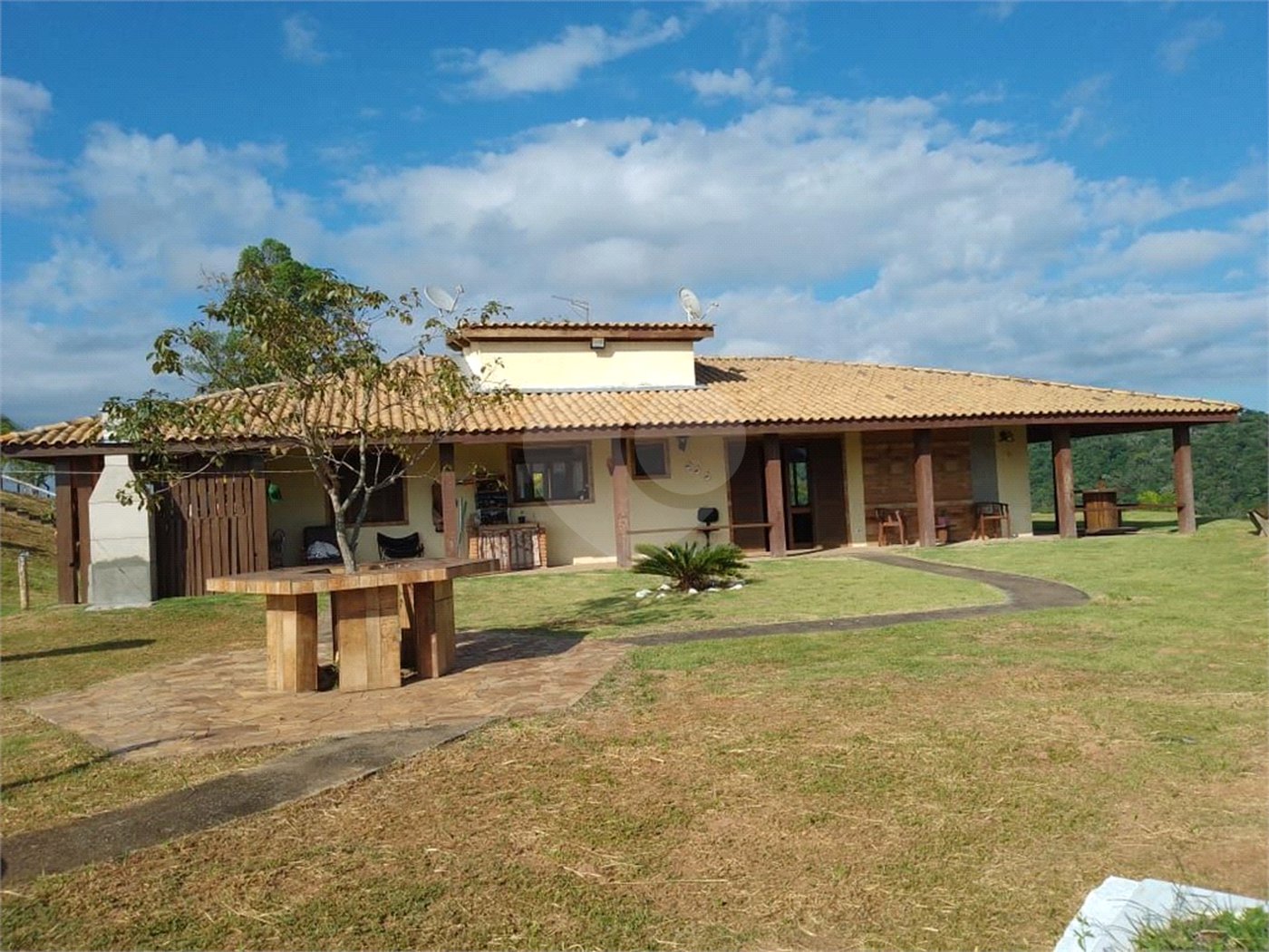 Chácara à venda com 2 quartos em Recanto das Acácias, São Roque, SP