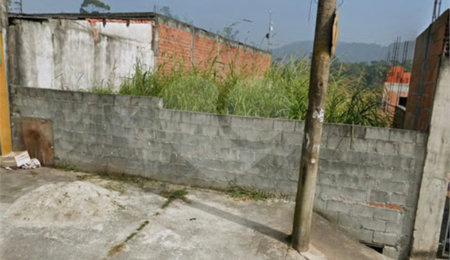 Terreno à venda em Jardim Ikeda, Suzano, SP