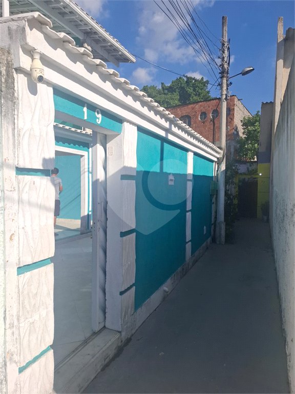 Casa à venda ou para alugar com 2 quartos, sendo 1 suíte, no condomínio Sem Nome Estrada Guandu do Sapê 1444, Rio de Janeiro - RJ