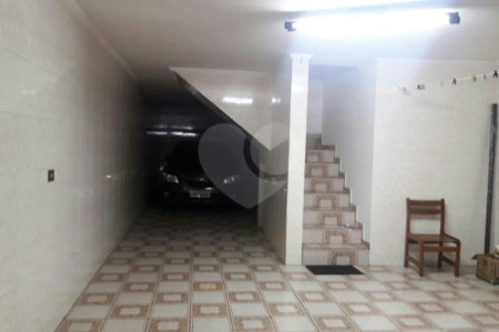 Sobrado à venda com 3 quartos, sendo 1 suíte, em Vila Nivi, São Paulo, SP