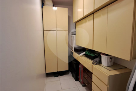 Apartamento à venda com 3 quartos, sendo 1 suíte, em Vila Uberabinha, São Paulo, SP