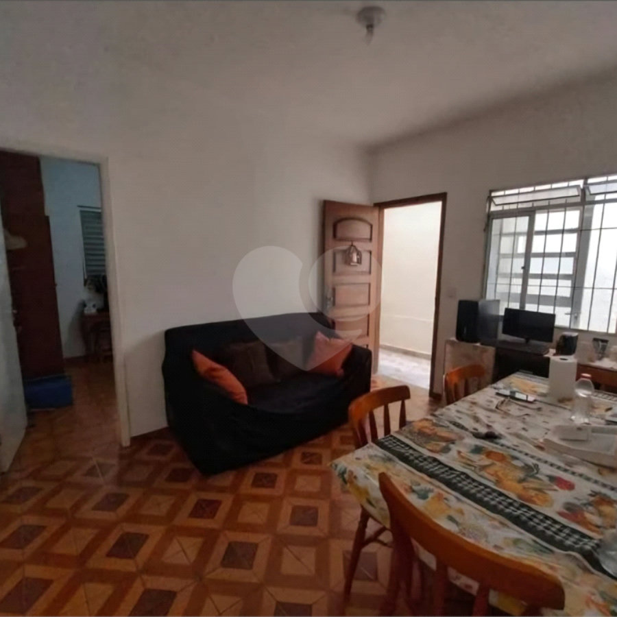 Sobrado à venda com 2 quartos em Jardim Rosa Maria, São Paulo, SP