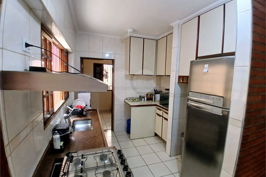 Sobrado à venda com 3 quartos, sendo 1 suíte,  em Tremembé, São Paulo, SP