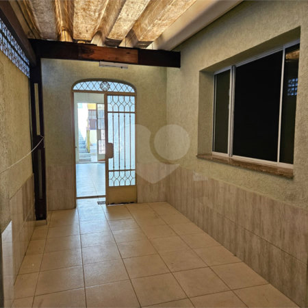 Casa à venda com 3 quartos, sendo 1 suíte,  em Água Branca, São Paulo, SP