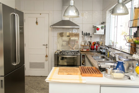 Casa à venda ou para alugar com 4 quartos, sendo 3 suítes, no condomínio Associação Vivendas do Sol, Rio de Janeiro - RJ