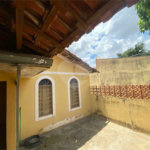 Casa Térrea com 3 dormitórios.
