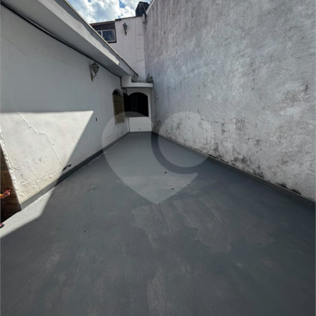 Casa com 70m², 3 dormitórios, sendo 1 suíte, 4 vagas, à venda no bairro do Ipiranga.