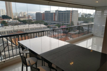 Apartamento 3 suítes, varanda gourmet, 3 vagas em Condomínio Clube na Mooca