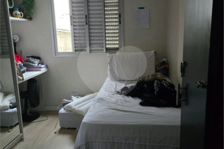 Apartamento de 3 quartos, com garagem, á venda no Cambuci