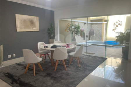 Casa à venda com 3 suítes no condomínio Valença, Sorocaba - SP