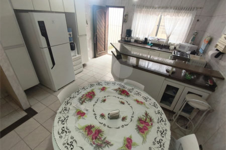 Sobrado à venda com 2 quartos em Água Fria, São Paulo, SP