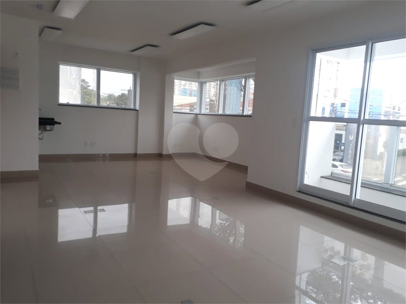 Sala para alugar em Vila Gilda, Santo André, SP