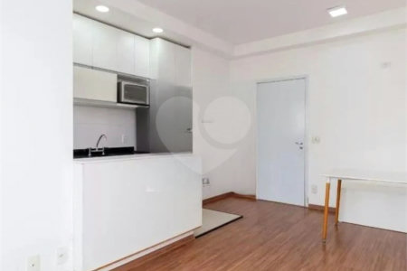 Apartamento à venda com 1 quarto em Vila Regente Feijó, São Paulo, SP