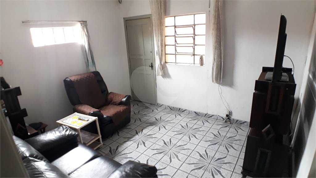 Casa Térrea à venda com 5 quartos, sendo 2 suítes,  em Parada Inglesa, São Paulo, SP