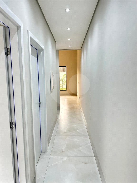 Casa à venda com 3 quartos, sendo 1 suíte, em Jardim das Palmeiras, Cuiabá, MT