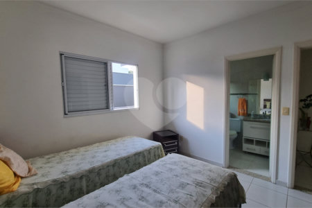 Casa à venda com 4 quartos, sendo 3 suítes,  no condomínio Residencial Villa dos Inglezes, Sorocaba - SP