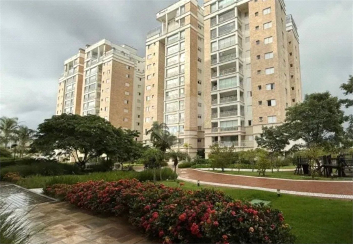 Apartamento à venda com 3 suítes em Vila Nova Socorro, Mogi das Cruzes, SP