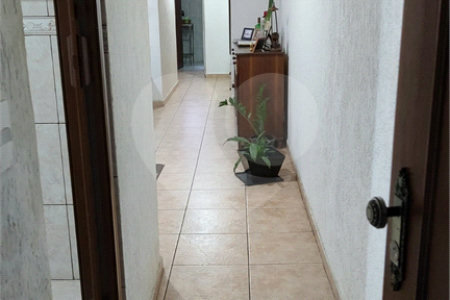 Sobrado à venda com 4 quartos, sendo 1 suíte, em Vila Gustavo, São Paulo, SP