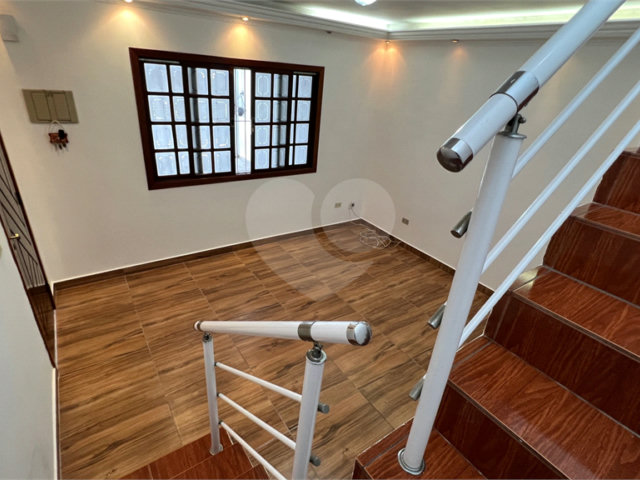 Sobrado à venda com 3 quartos em Vila Nova Cachoeirinha, São Paulo, SP