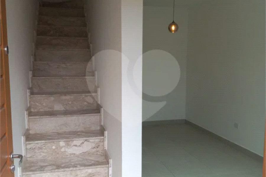 Casa à venda com 2 suítes no condomínio martinha, São Paulo - SP