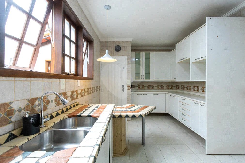 Casa Térrea à venda com 3 quartos, sendo 2 suítes, em Jardim Marajoara, São Paulo, SP