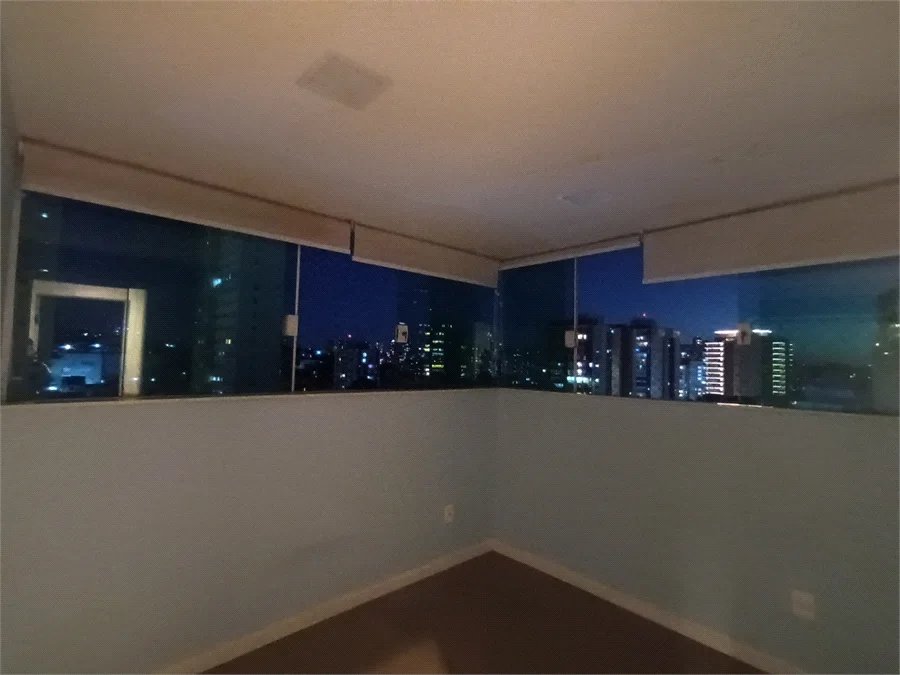 Cobertura à venda com 3 quartos em Vila Romana, São Paulo, SP