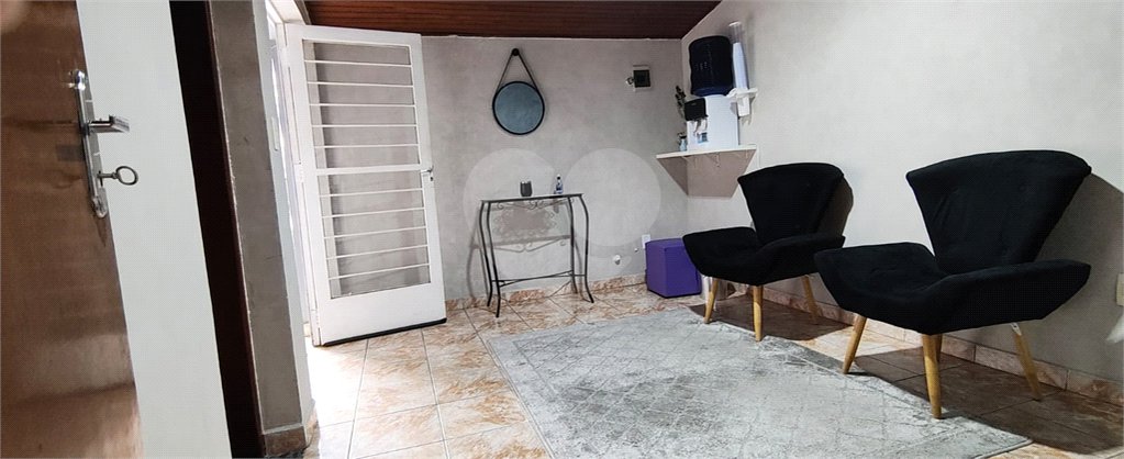 Sobrado à venda com 5 quartos, sendo 2 suítes, em Vila Trujillo, Sorocaba, SP