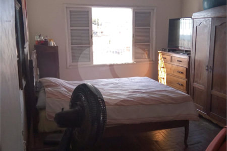 Sobrado à venda com 2 quartos em Vila Nivi, São Paulo, SP