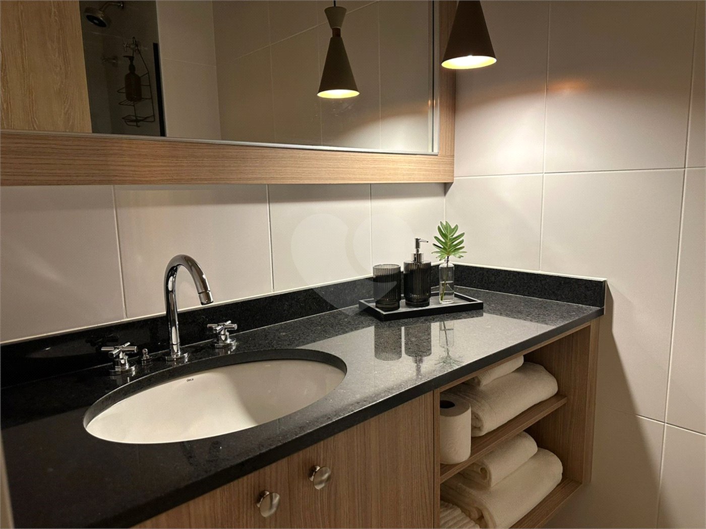 Apartamento à venda ou para alugar com 1 suíte em Pinheiros, São Paulo, SP