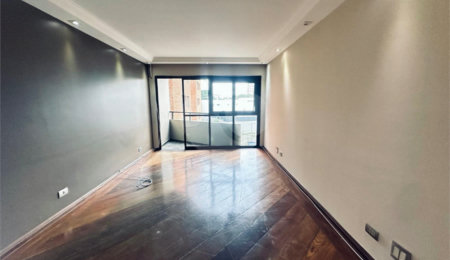 Apartamento à venda com 3 quartos, sendo 1 suíte,  em Alto da Boa Vista, São Paulo, SP
