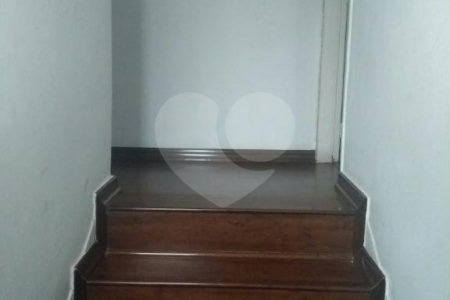 Sobrado à venda com 2 quartos em Jardim Monte Alegre, São Paulo, SP