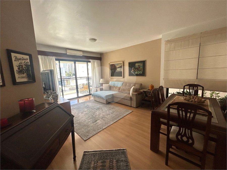 Apartamento à venda com 4 quartos, sendo 2 suítes, em Pinheiros, São Paulo, SP