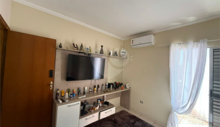 Casa à venda com 3 quartos em Jardim Moraes, Itaquaquecetuba, SP