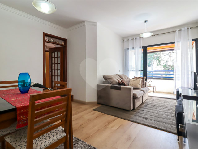 Apartamento à venda com 3 quartos, sendo 1 suíte,  em Vila Ipojuca, São Paulo, SP