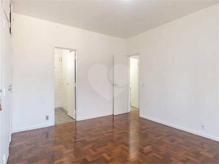 Apartamento à venda com 4 quartos, sendo 1 suíte, em Pinheiros, São Paulo, SP