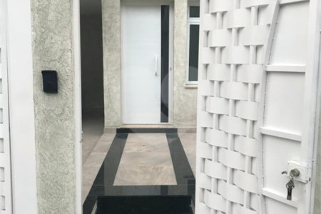 Casa Térrea à venda com 3 quartos em Vila Mazzei, São Paulo, SP