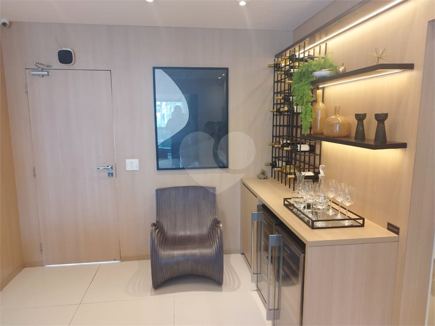 Apartamento à venda com 3 quartos, sendo 2 suítes, em Jardim das Acácias, São Paulo, SP
