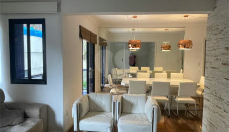 Apartamento à venda com 3 quartos, sendo 1 suíte,  em Morumbi, São Paulo, SP