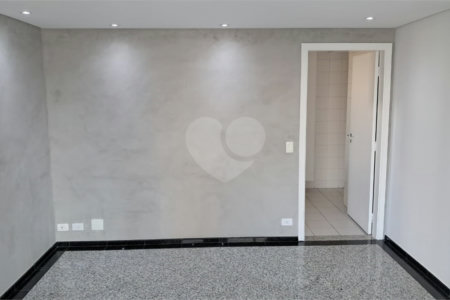 Apartamento para alugar com 3 quartos, sendo 2 suítes, em Jardim Marajoara, São Paulo, SP