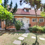 Casa Térrea à venda com 3 quartos, sendo 1 suíte, em Interlagos, São Paulo, SP