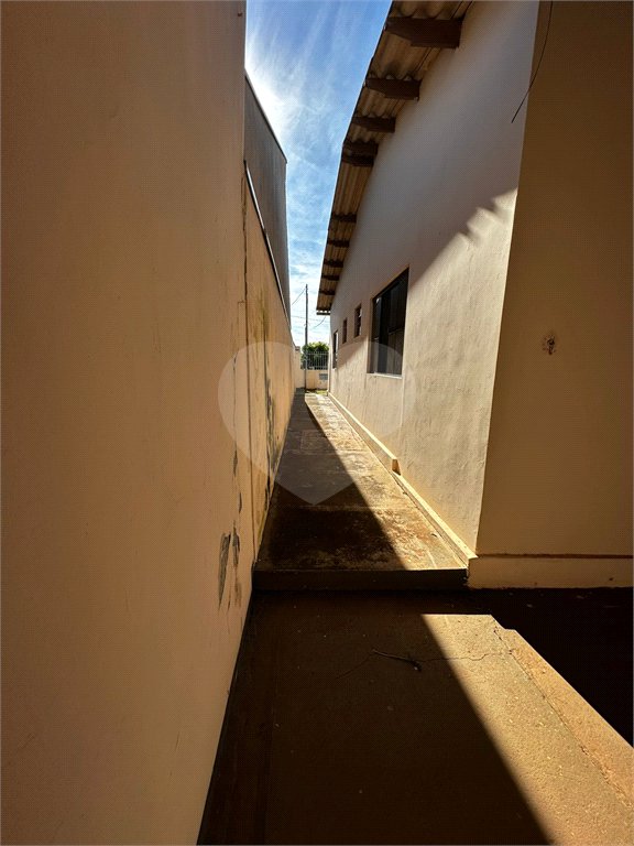 Casa à venda com 2 quartos, sendo 1 suíte,  em Jardim Aeroporto, Ponta Porã, MS