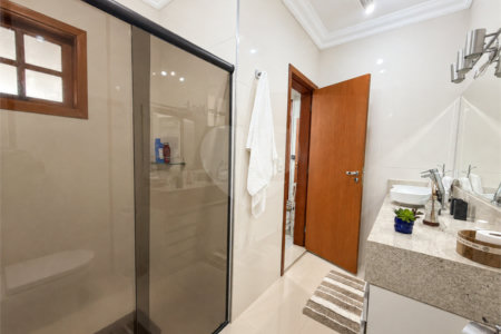 Casa à venda com 5 suítes no condomínio Parque Village Castelo, Itu - SP