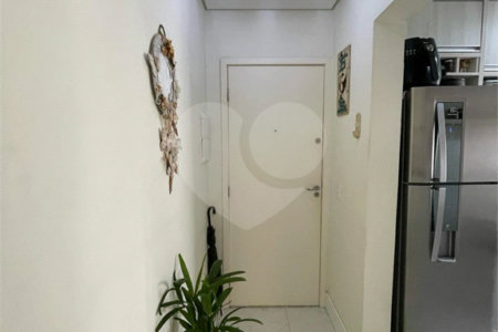 Apartamento à venda com 3 quartos, sendo 1 suíte,  em Jardim Bandeirantes, Louveira, SP