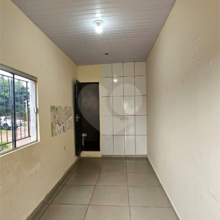 Salão para alugar com 1 suíte,  em Jardim Estoril, Ponta Porã, MS