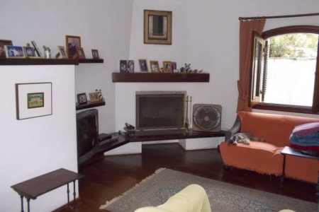 Sobrado à venda com 4 quartos, sendo 2 suítes,  em Jardim Leonor, São Paulo, SP