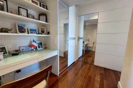 Apartamento à venda ou para alugar com 3 suítes em Perdizes, São Paulo, SP
