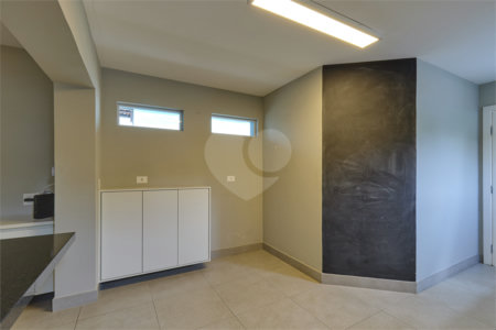 Sobrado à venda com 4 quartos, sendo 2 suítes, em Brooklin Velho, São Paulo, SP
